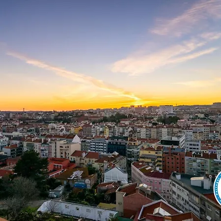 Whome | Anjos Stylish #10 Apartment Lisbon